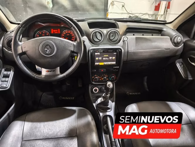 RENAULT Duster DYNAMIQUE 4X4 2.0 2014