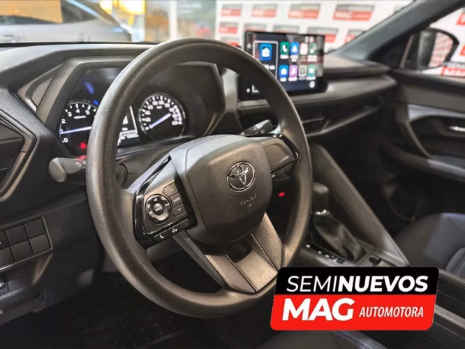 TOYOTA Yaris 1.5 XI CVT 4X2 2024
