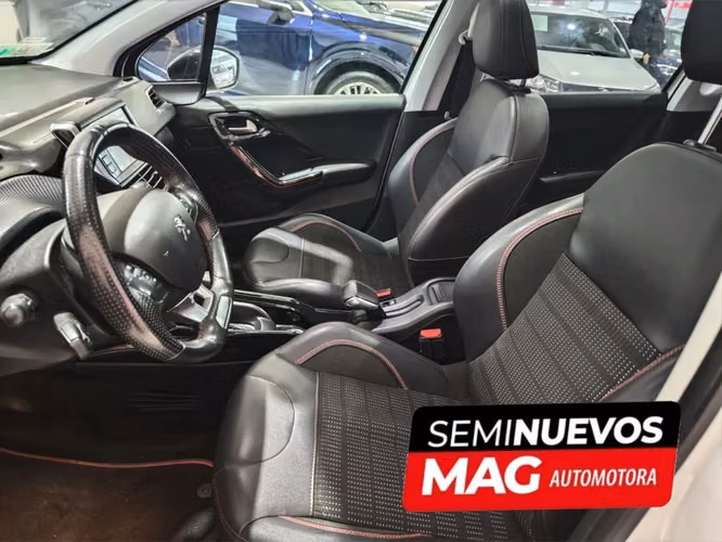 PEUGEOT 2008 1.2 GT-LINE PURETECH 4X2 110HP AT 5P 2018 - Imagen 7