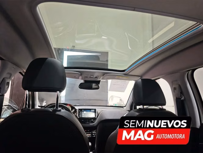 PEUGEOT 2008 1.2 GT-LINE PURETECH 4X2 110HP AT 5P 2018 - Imagen 11