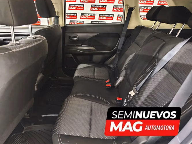 MITSUBISHI Outlander 2.0 2022 - Imagen 7