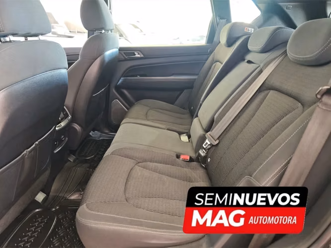 SSANGYONG Rexton 2.0T LX AWD 6AB 6AT 5P 2024 - Imagen 10