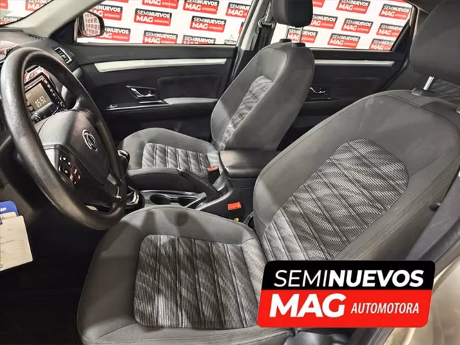 DFM JOYEAR S50 1.5 4X2 5MT 4P 2019 - Imagen 9