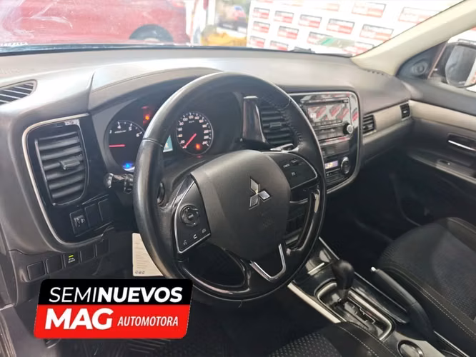 MITSUBISHI OUTLANDER 2.0 CVT 2018 - Imagen 10