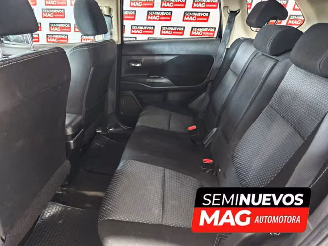 MITSUBISHI OUTLANDER 2.0 CVT 2018 - Imagen 11