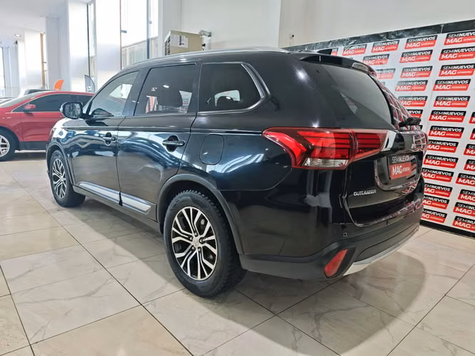 MITSUBISHI OUTLANDER 2.0 CVT 2018 - Imagen 3