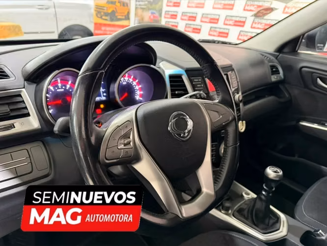 SSANGYONG TIVOLI 1.6 FULL MT 2016