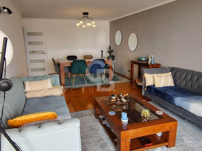 Lindo Departamento en Vitacura con Vista Despejada
