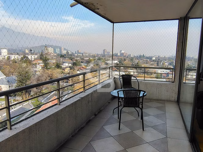 Lindo Departamento en Vitacura con Vista Despejada