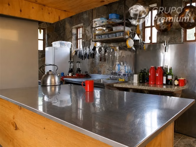 Refugio Placaroja: Inversión Turística en Lo Valdés