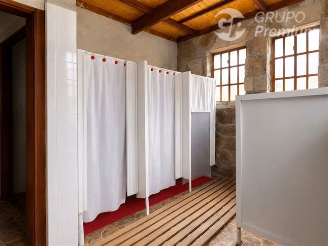 Refugio Placaroja: Inversión Turística en Lo Valdés