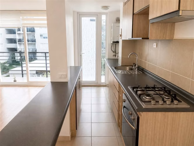 Arriendo Departamento 2D 1B con Estacionamiento y Terraza - Imagen 3