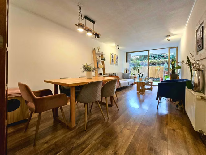 3 D / 2 B en 1er piso con 16m2 de patio. (179980)