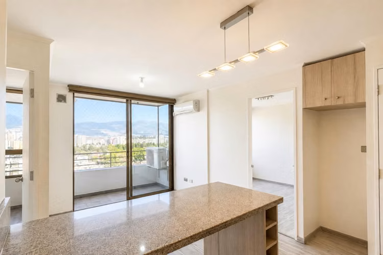 DEPTO.2D+2B+E, PISO 17. METRO BELLAVISTA. 2.900UF!