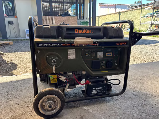 Generador a Gasolina Partida Eléctrica GG6300e