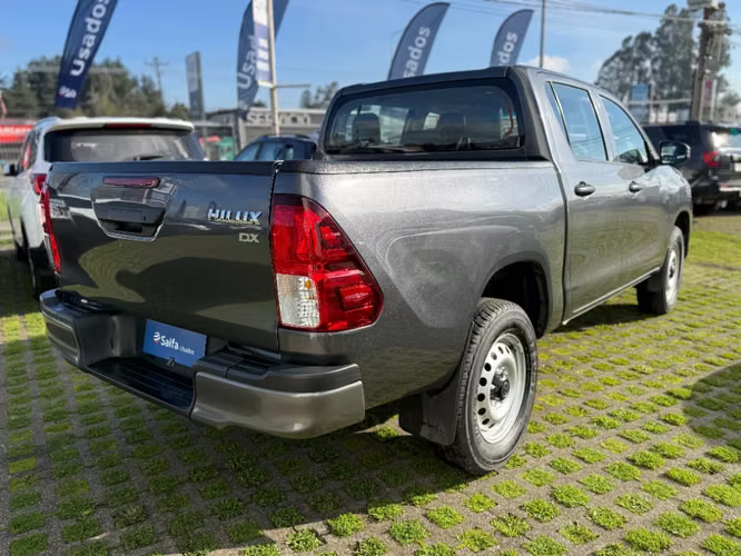 Toyota Hilux 4X2 2.4 MT DX 2026