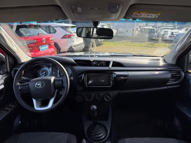 Toyota Hilux 4X2 2.4 MT DX 2026