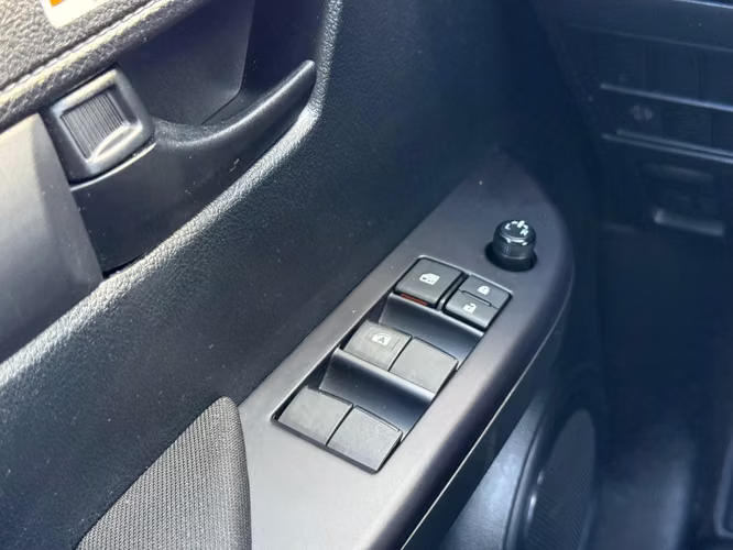 Toyota Hilux 4X2 2.4 MT DX 2026