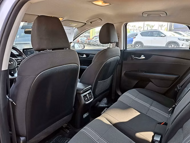 KIA CERATO 2024
