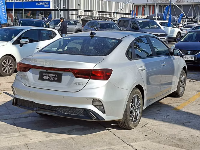 KIA CERATO 2024