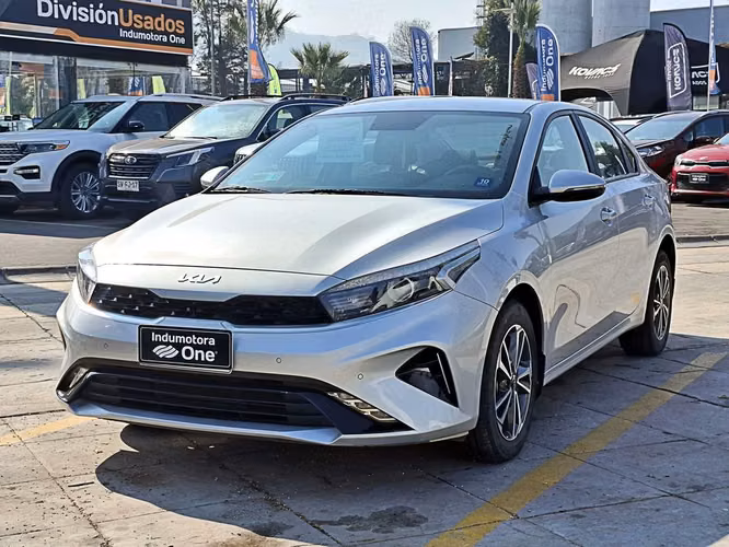 KIA CERATO 2024