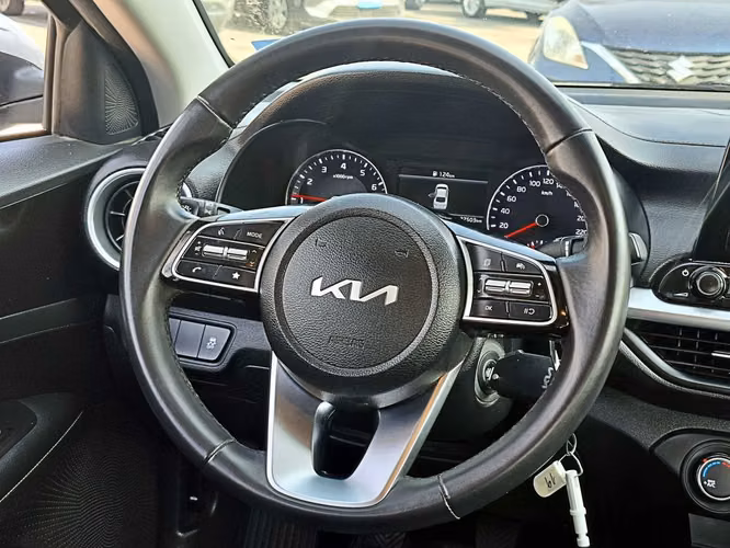 KIA CERATO 2024