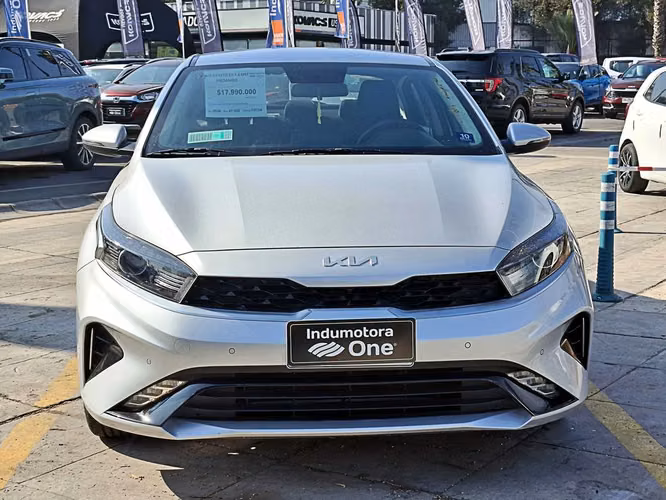 KIA CERATO 2024