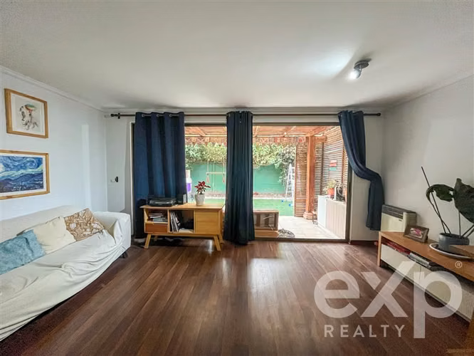 Casa en venta de 4 dorm. en Huechuraba