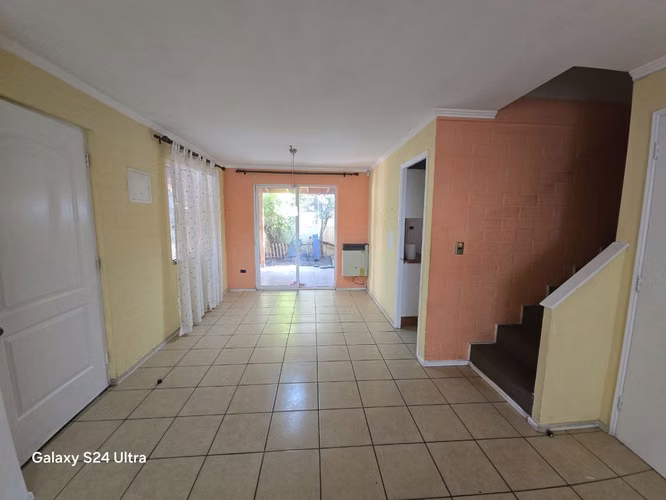 CASA ARRIENDO LO CAMPINO 3 DOR 2 BAÑOS 1 ESTACIONAMIENTO