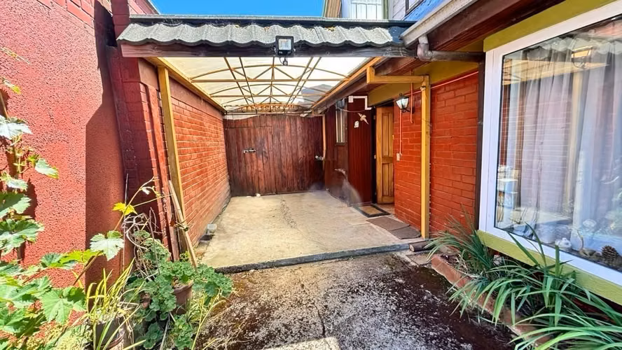 VENDO HERMOSA PROPIEDAD SECTOR PONIENTE  UFRO - Imagen 4
