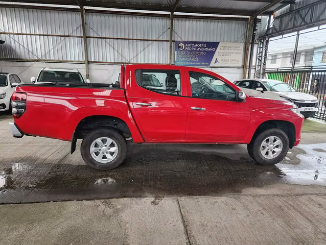 MITSUBISHI L200 CR KATANA 4x2 Diésel año 2022
