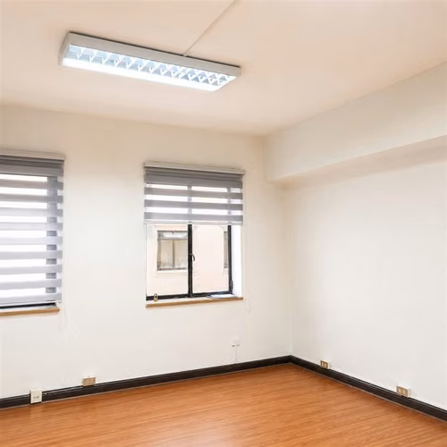CENTRICA OFICINA 30 M2 AHUMADA/ HUERFANOS ENTREPISO