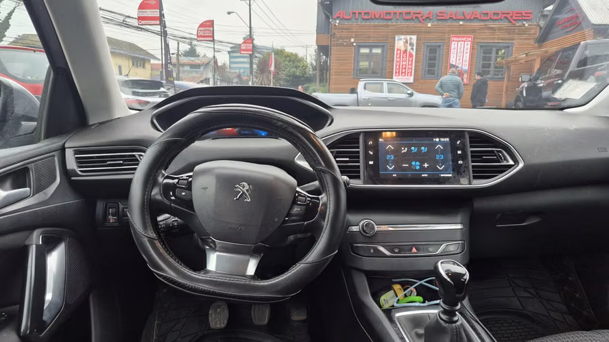 PEUGEOT 308 2021 - Imagen 16