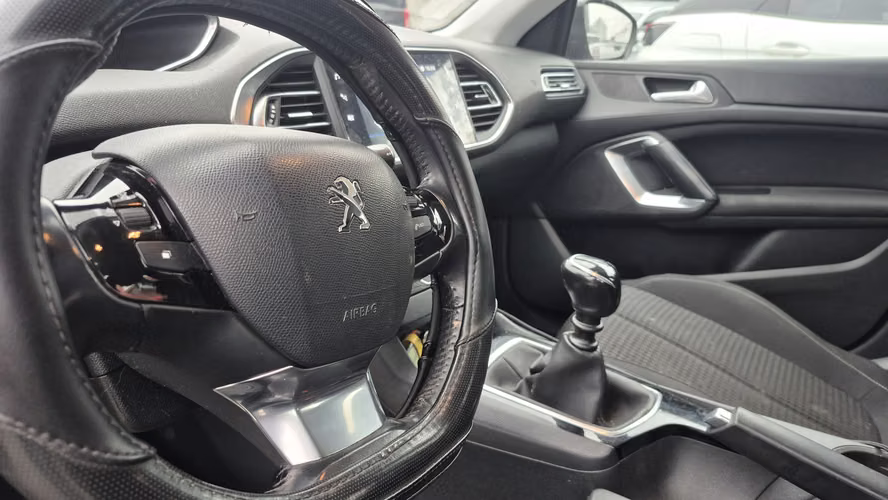 PEUGEOT 308 2021 - Imagen 8