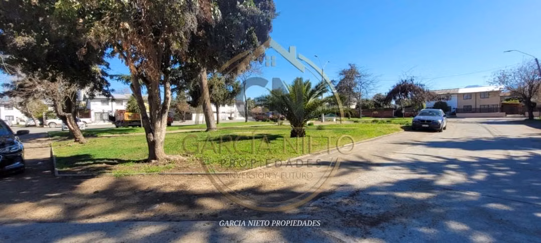 A PASOS DE AV. ILLANES Y AV. RECRE0 (180033)