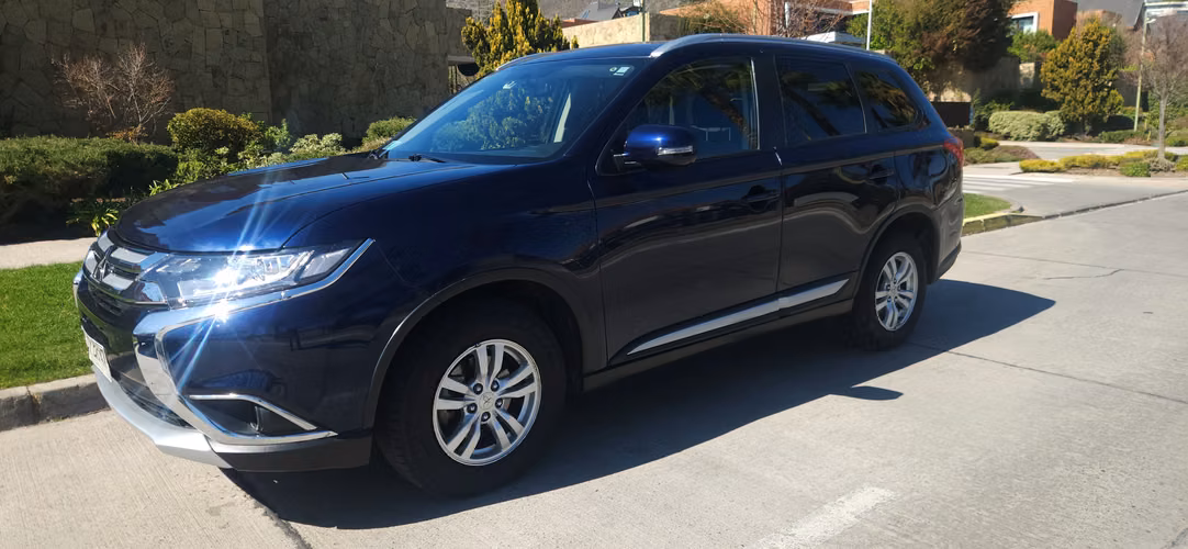 Mitsubishi Outlander 2.0 c.c. Automatico