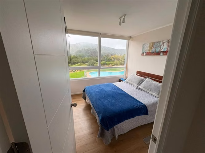 VISTA DESPEJADA! Departamento en venta de 2 dorm. en Papudo