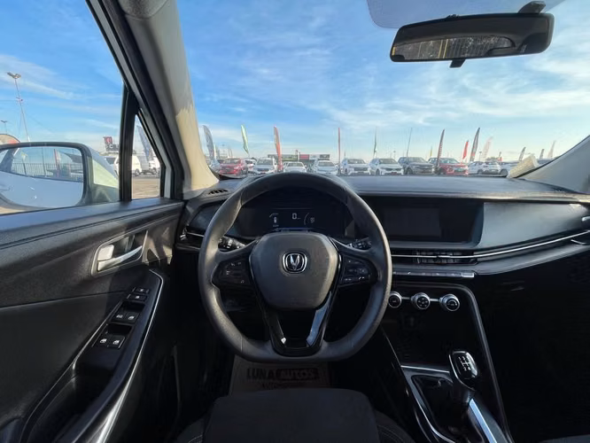 CHANGAN CS15 2022 - Imagen 9