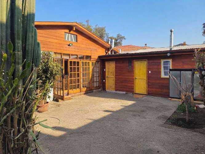 Arriendo casa 5D/3B/3E Ideal minería (180038)