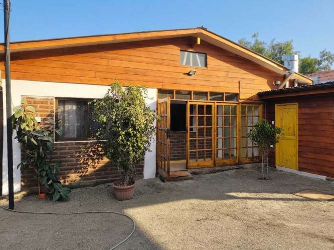 Arriendo casa 5D/3B/3E Ideal minería (180038)