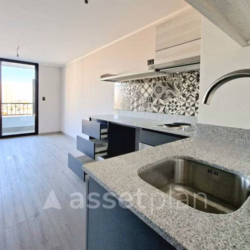 Las Brisas 181 [3957-1]