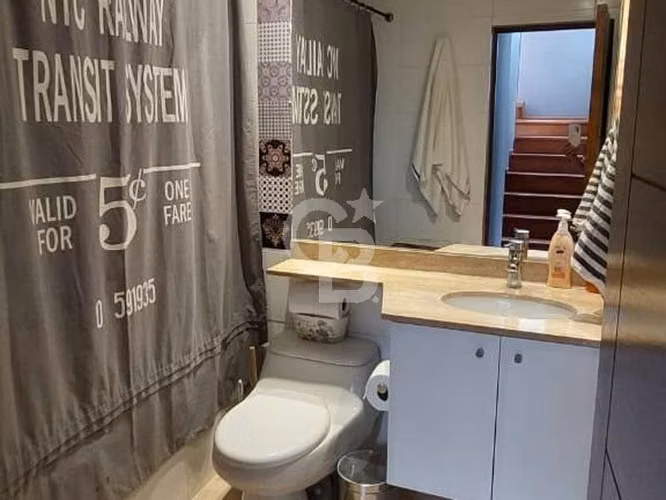 Excelente casa en sector privilegiado de Vitacura