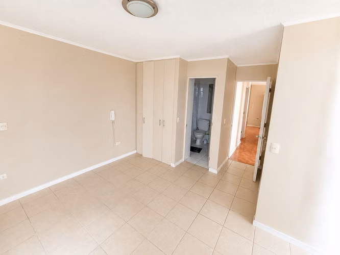  HERMOSO DEPARTAMENTO CON AMPLIOS ESPACIOS Y EXCELENTE DISTRIBUCIÓN.