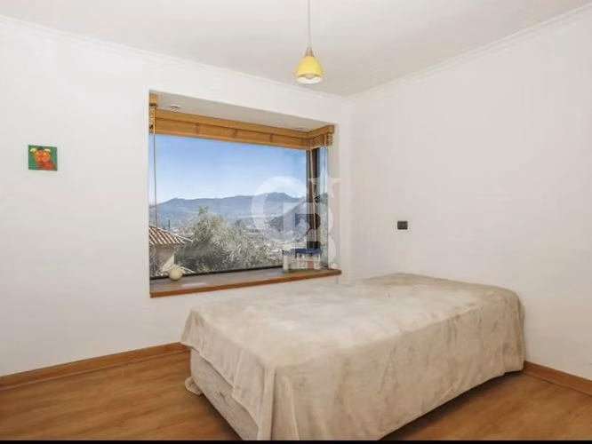 Gran Casa en Quinchamalí 7D5B+7E La Quebrada - Las Condes - Imagen 9