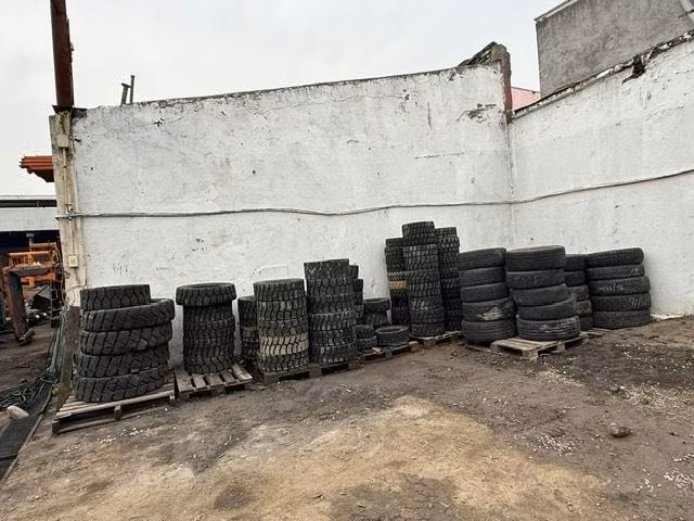 Neumáticos grúa horquilla MASISOS