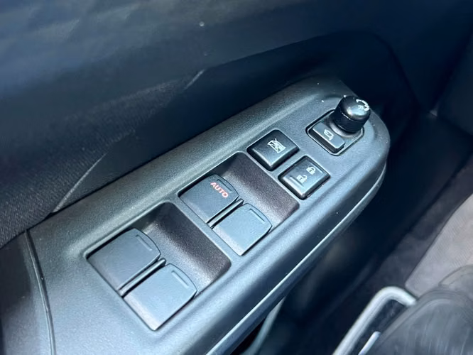 SUZUKI SWIFT GL HYBRID 1.2 AT 2026