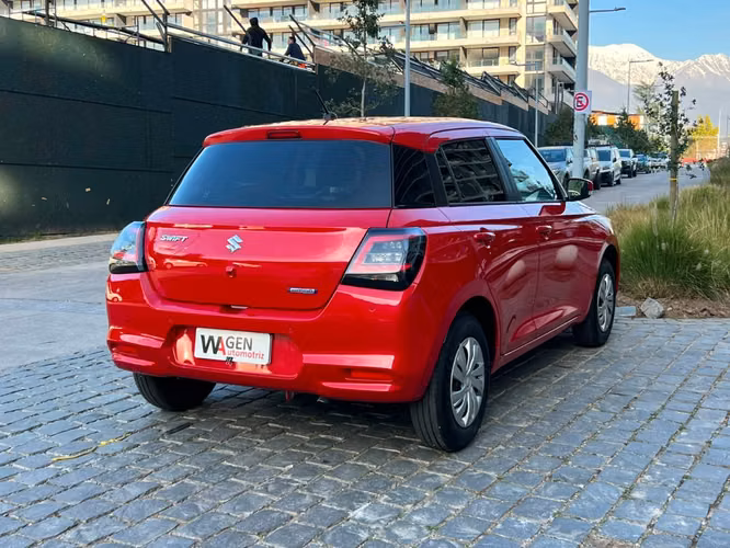 SUZUKI SWIFT GL HYBRID 1.2 AT 2026