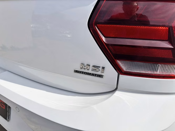 VOLKSWAGEN POLO CONFORTLINE 1,6 AUTOMATICO  2019