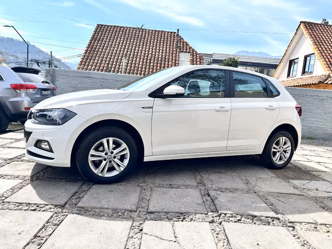 VOLKSWAGEN POLO CONFORTLINE 1,6 AUTOMATICO  2019
