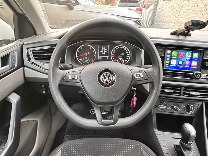 VOLKSWAGEN POLO CONFORTLINE 1,6 AUTOMATICO  2019